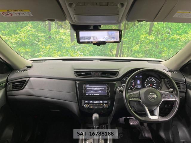 Nissan X-TRAIL 2018-07 8876677-1