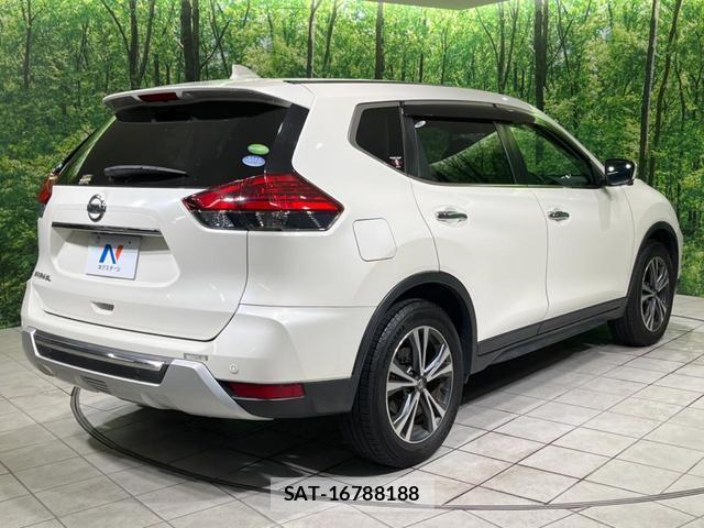 Nissan X-TRAIL 2018-07 8876677-16