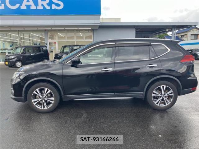 Nissan X-TRAIL 2018-01 8877508-1