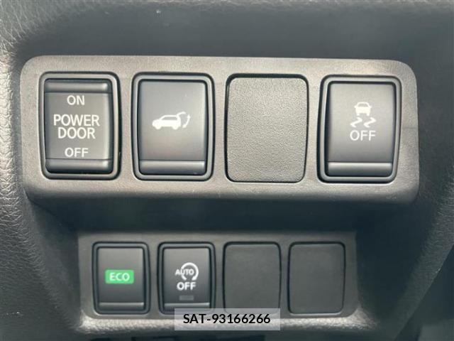 Nissan X-TRAIL 2018-01 8877508-14