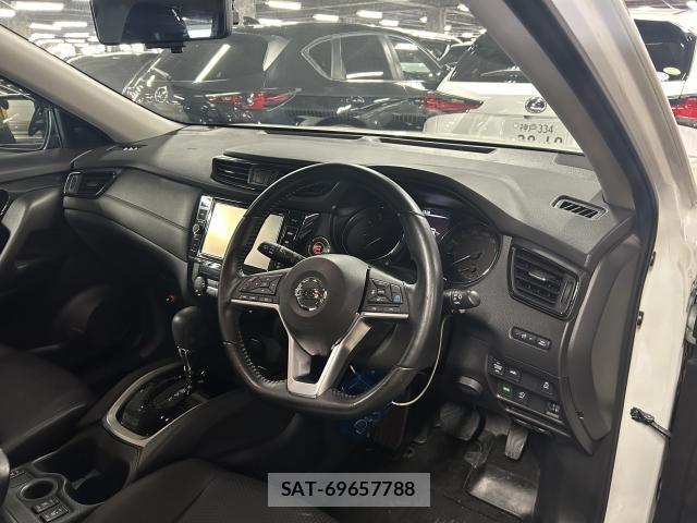 Nissan X-TRAIL 2020-10 8877979-2