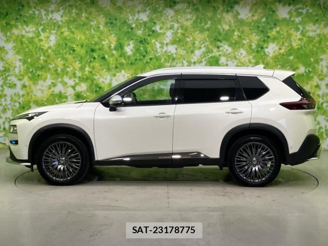 Nissan X-TRAIL 2024-08 8878305-1