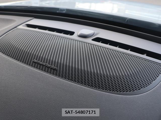 Volvo XC40 2021-03 8876175-18