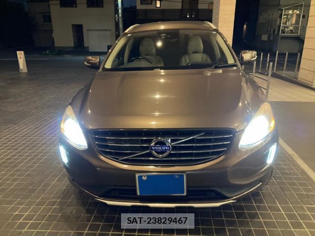 Volvo XC60 2015-03 8876260-1