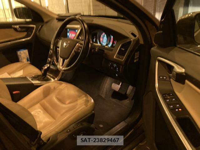 Volvo XC60 2015-03 8876260-11