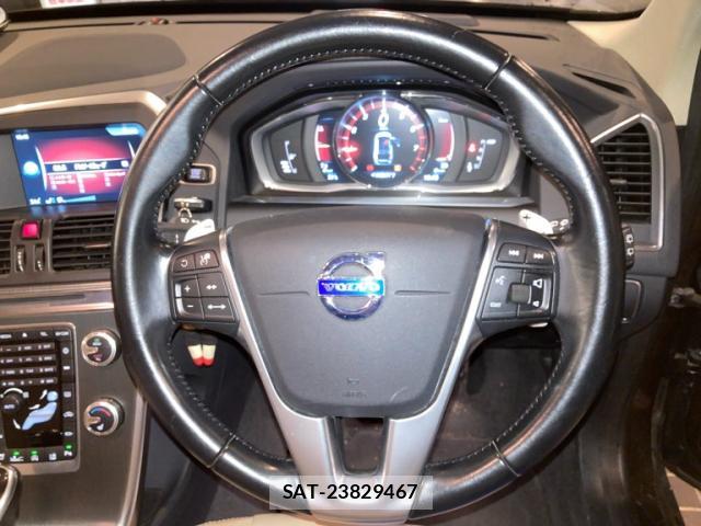 Volvo XC60 2015-03 8876260-18