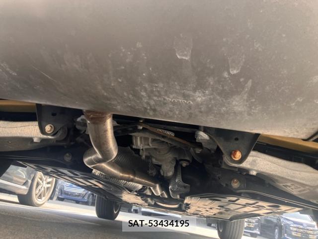 Volvo XC60 2022-03 8877085-5