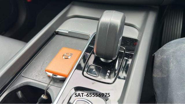 Volvo XC60 2022-12 8877156-14