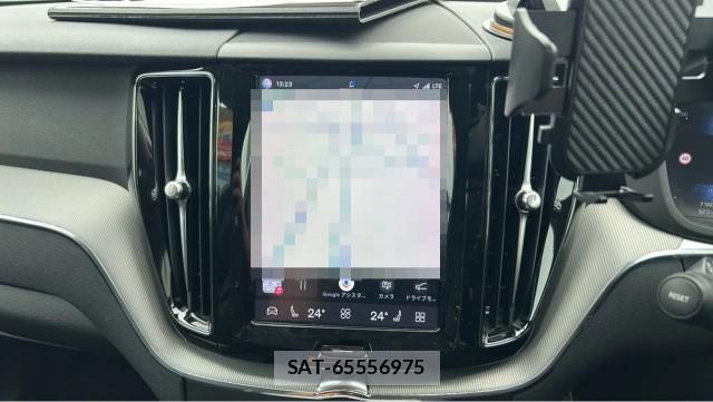Volvo XC60 2022-12 8877156-4