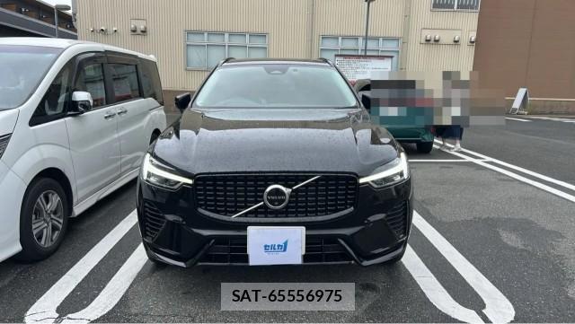 Volvo XC60 2022-12 8877156-9