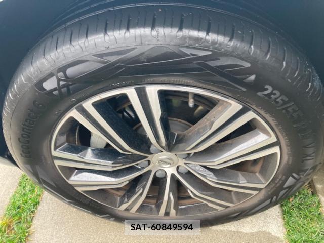 Volvo XC60 2021-10 8877411-3