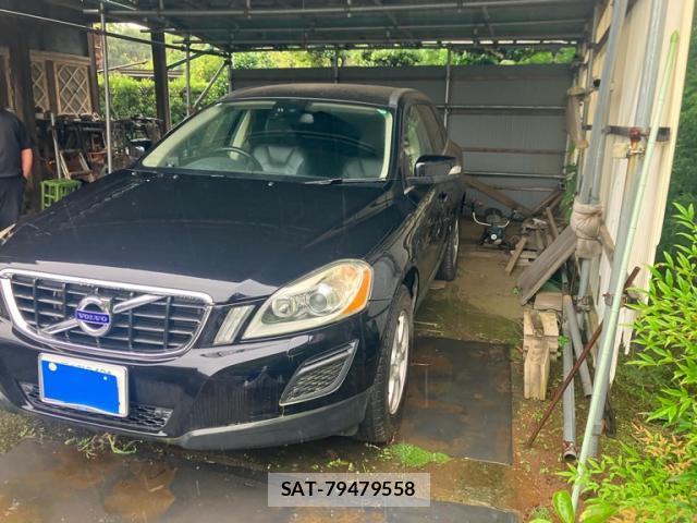 Volvo XC60 2011-09 8877447-1