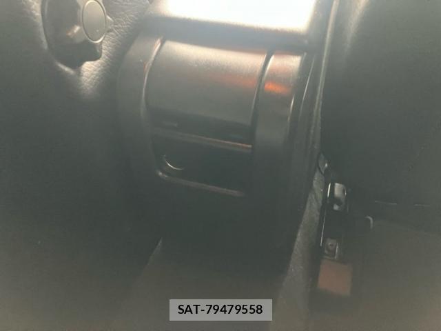 Volvo XC60 2011-09 8877447-17
