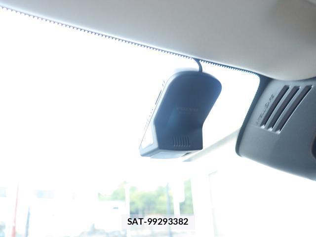 Volvo XC90 2016-12 8875943-16