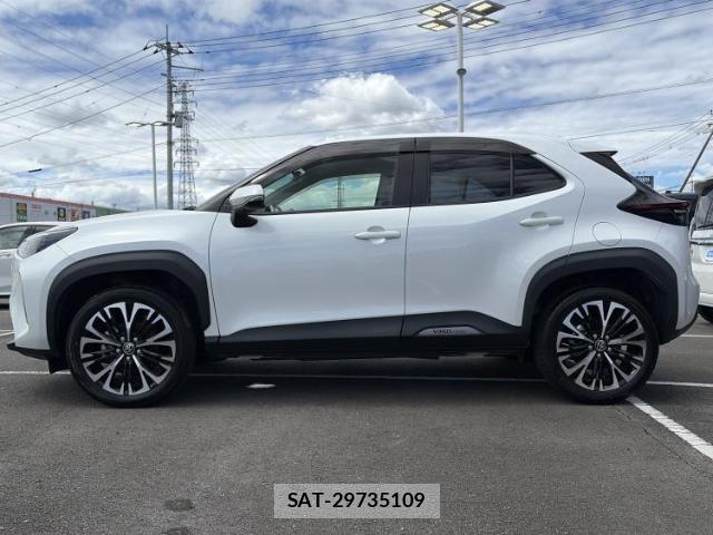 Toyota YARIS CROSS 2024-01 8876109-1