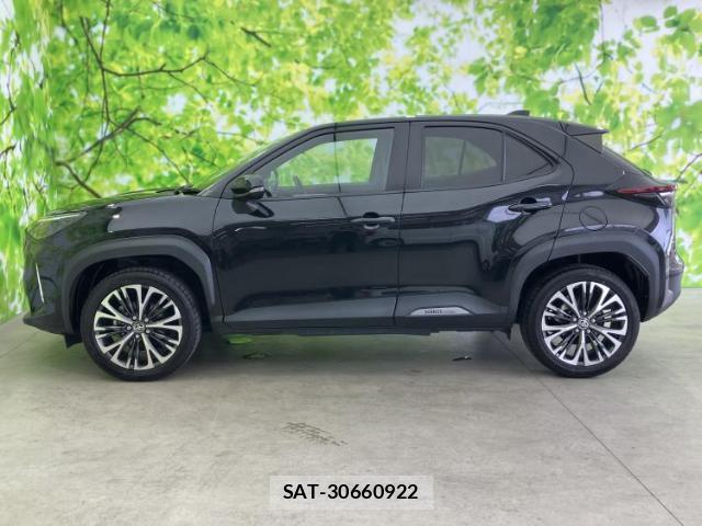 Toyota YARIS CROSS 2023-03 8876145-1