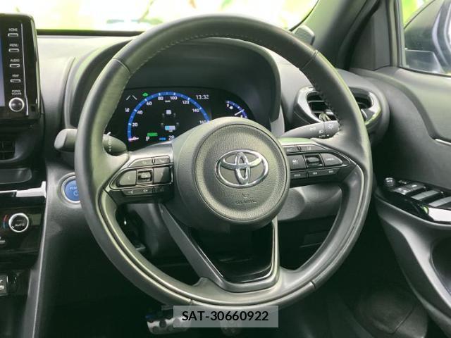 Toyota YARIS CROSS 2023-03 8876145-13