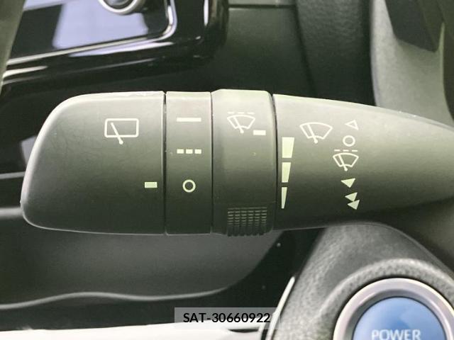Toyota YARIS CROSS 2023-03 8876145-15