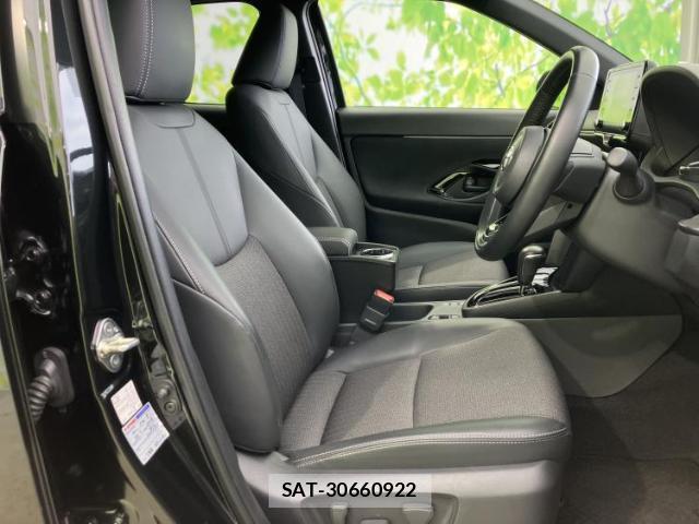 Toyota YARIS CROSS 2023-03 8876145-3