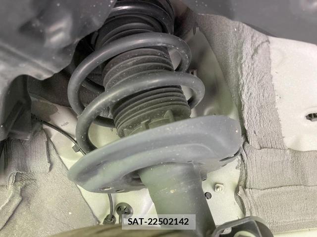 Toyota YARIS CROSS 2023-12 8876589-19