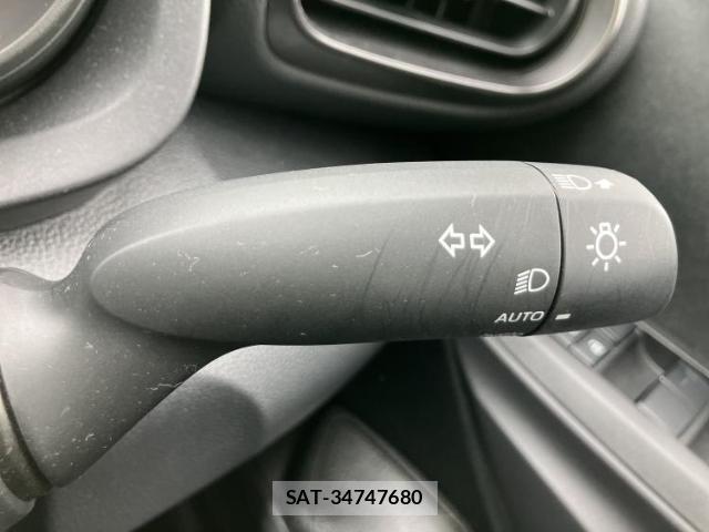 Toyota YARIS CROSS 2023-07 8877019-14