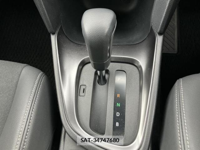 Toyota YARIS CROSS 2023-07 8877019-16