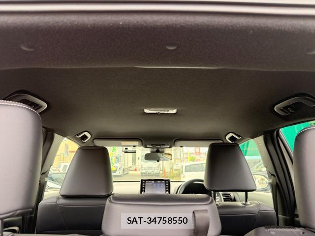 Toyota YARIS CROSS 2023-01 8877064-11