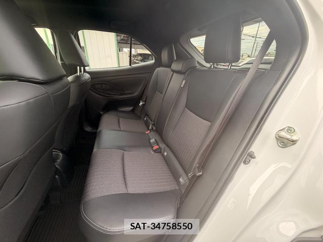 Toyota YARIS CROSS 2023-01 8877064-13