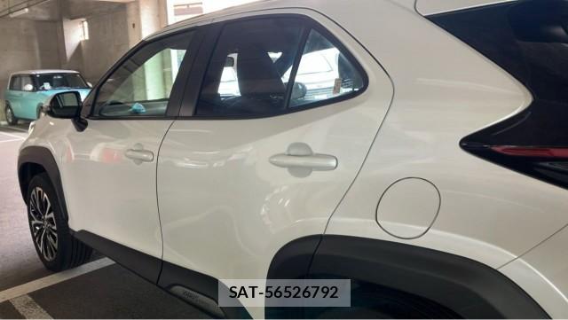 Toyota YARIS CROSS 2024-02 8877103-10