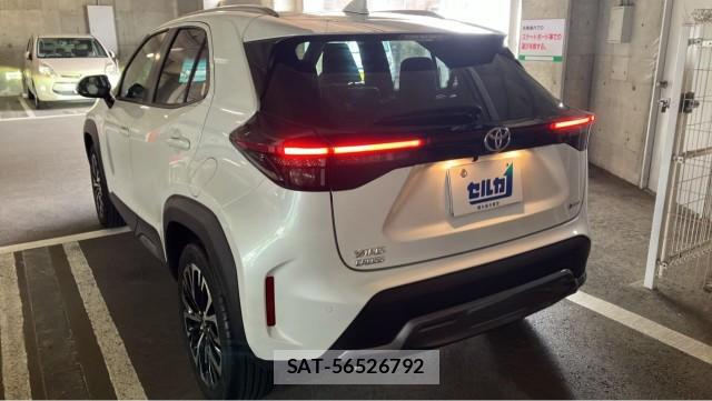 Toyota YARIS CROSS 2024-02 8877103-13