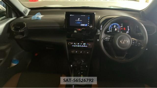 Toyota YARIS CROSS 2024-02 8877103-2