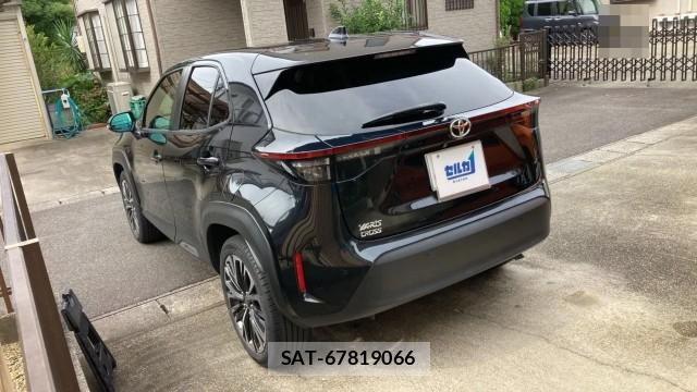 Toyota YARIS CROSS 2021-05 8877178-12