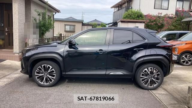 Toyota YARIS CROSS 2021-05 8877178-3