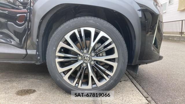 Toyota YARIS CROSS 2021-05 8877178-8