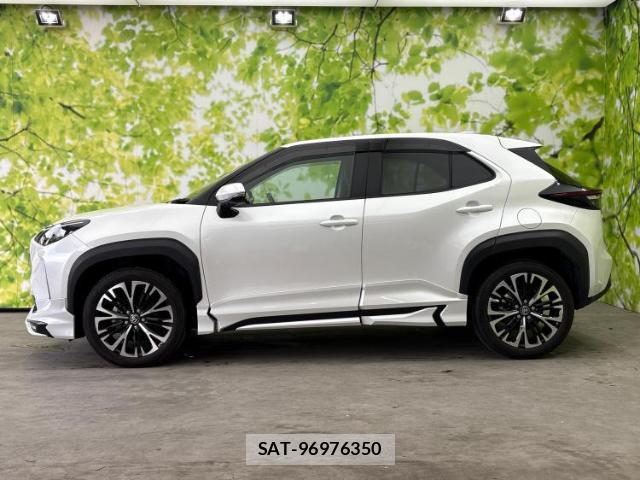 Toyota YARIS CROSS 2024-06 8877213-1