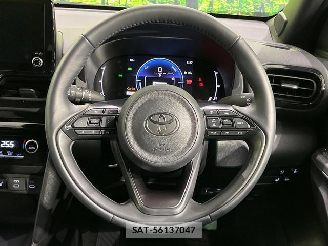 Toyota YARIS CROSS 2025-11 8877391-11