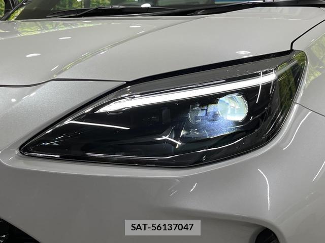 Toyota YARIS CROSS 2025-11 8877391-12