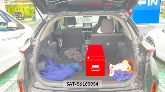 Toyota YARIS CROSS 2022-03 8877625-12