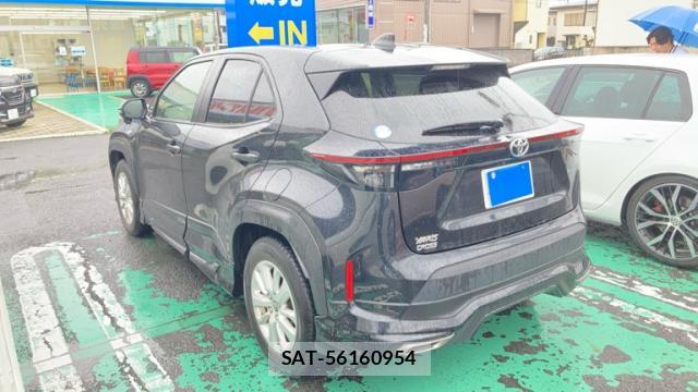 Toyota YARIS CROSS 2022-03 8877625-13