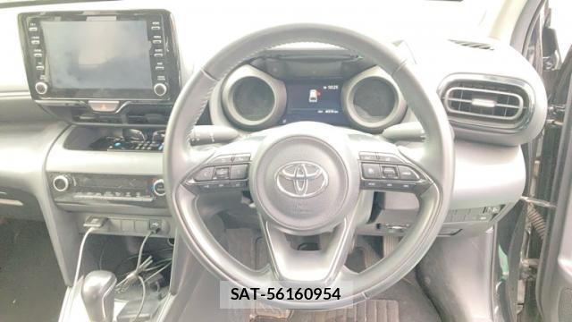 Toyota YARIS CROSS 2022-03 8877625-14