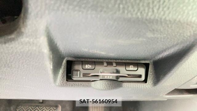 Toyota YARIS CROSS 2022-03 8877625-16