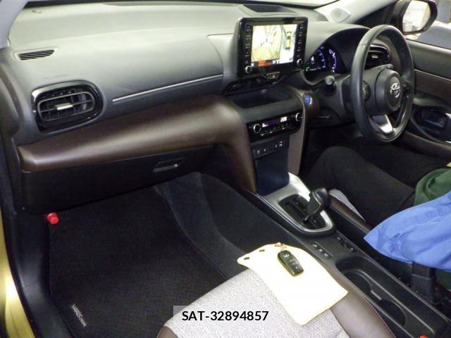 Toyota YARIS CROSS 2020-11 8877694-2