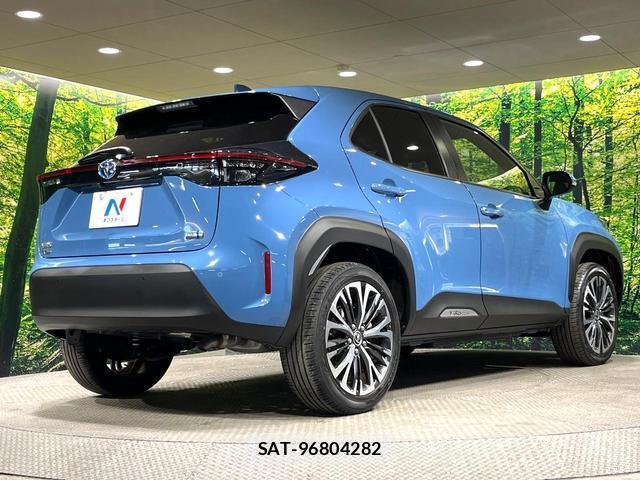 Toyota YARIS CROSS 2023-05 8877927-16