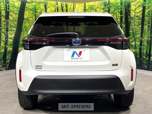 Toyota YARIS CROSS 2021-08 8877928-14