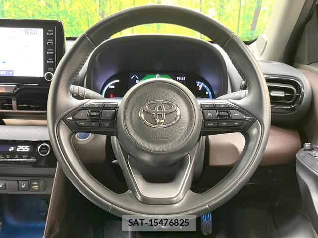 Toyota YARIS CROSS 2022-09 8878025-10