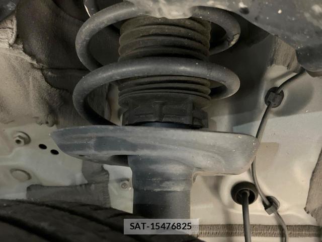 Toyota YARIS CROSS 2022-09 8878025-17