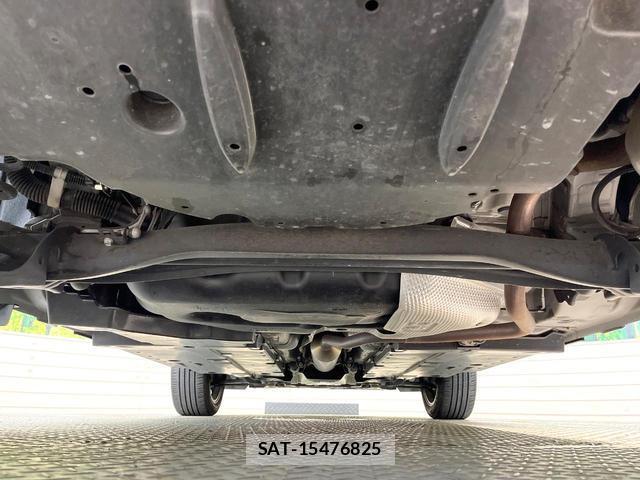 Toyota YARIS CROSS 2022-09 8878025-18
