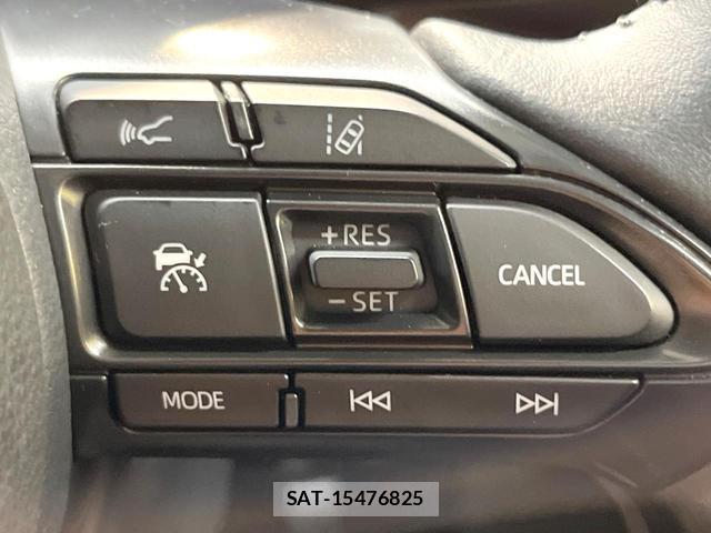 Toyota YARIS CROSS 2022-09 8878025-4