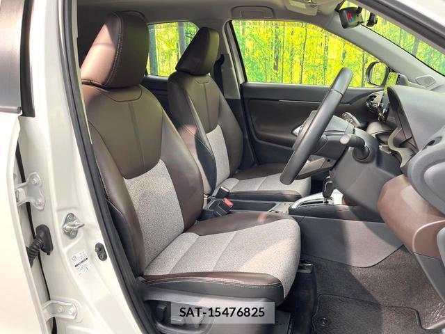 Toyota YARIS CROSS 2022-09 8878025-7
