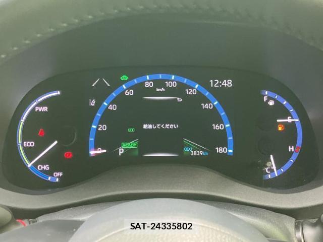 Toyota YARIS CROSS 2023-11 8878130-13